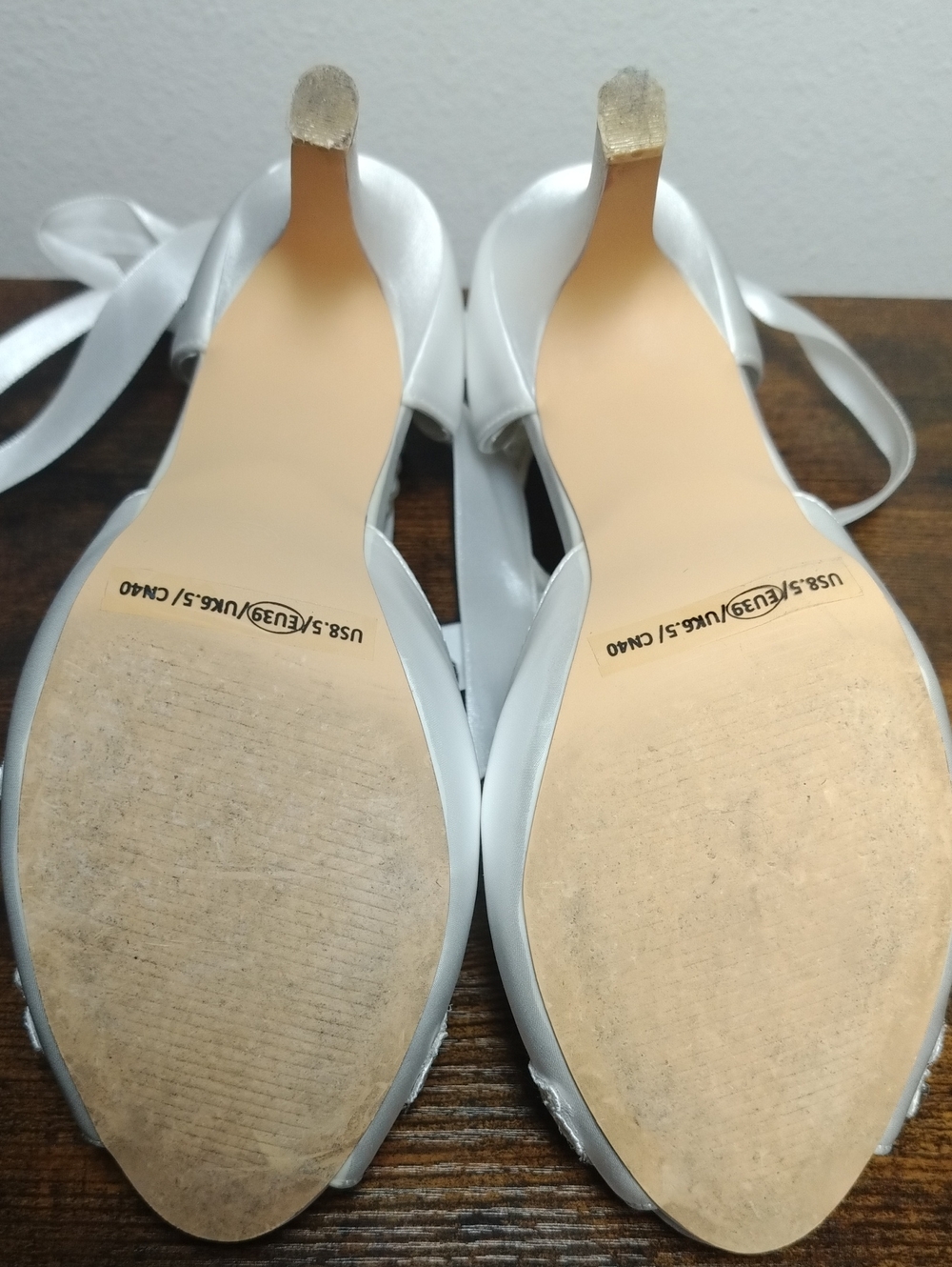 Elegant White Pearl Bridal Peep-Toe Heels - Picture 6 of 6